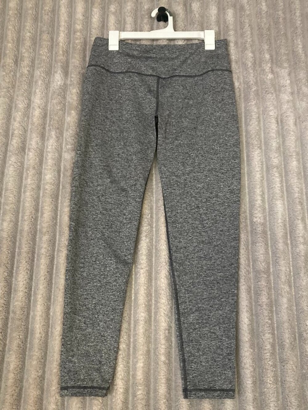 Victoria's Secret VSX Sport Workout Yoga Pants/Leggings Size Large Ash Gray
